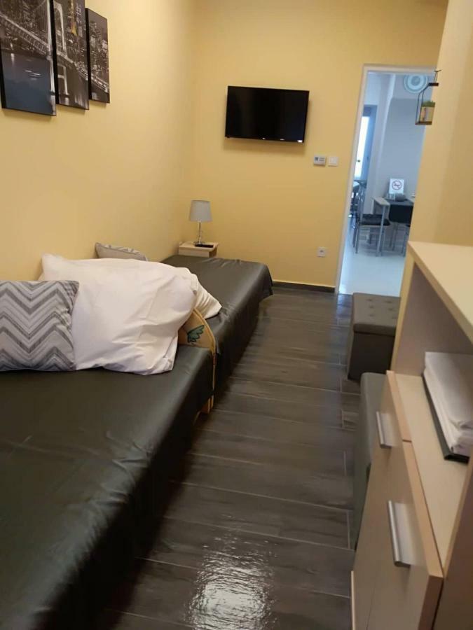 Alma Vendeghaz Hotel Veszprém Buitenkant foto
